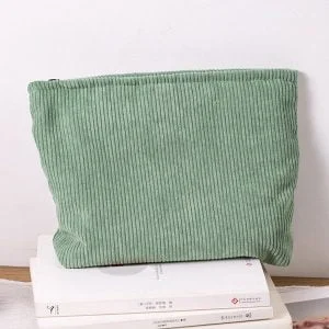 Trousse de toilette femme tendance vert