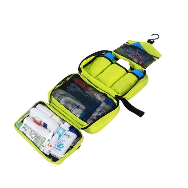 Trousse de toilette camping a suspendre depliee